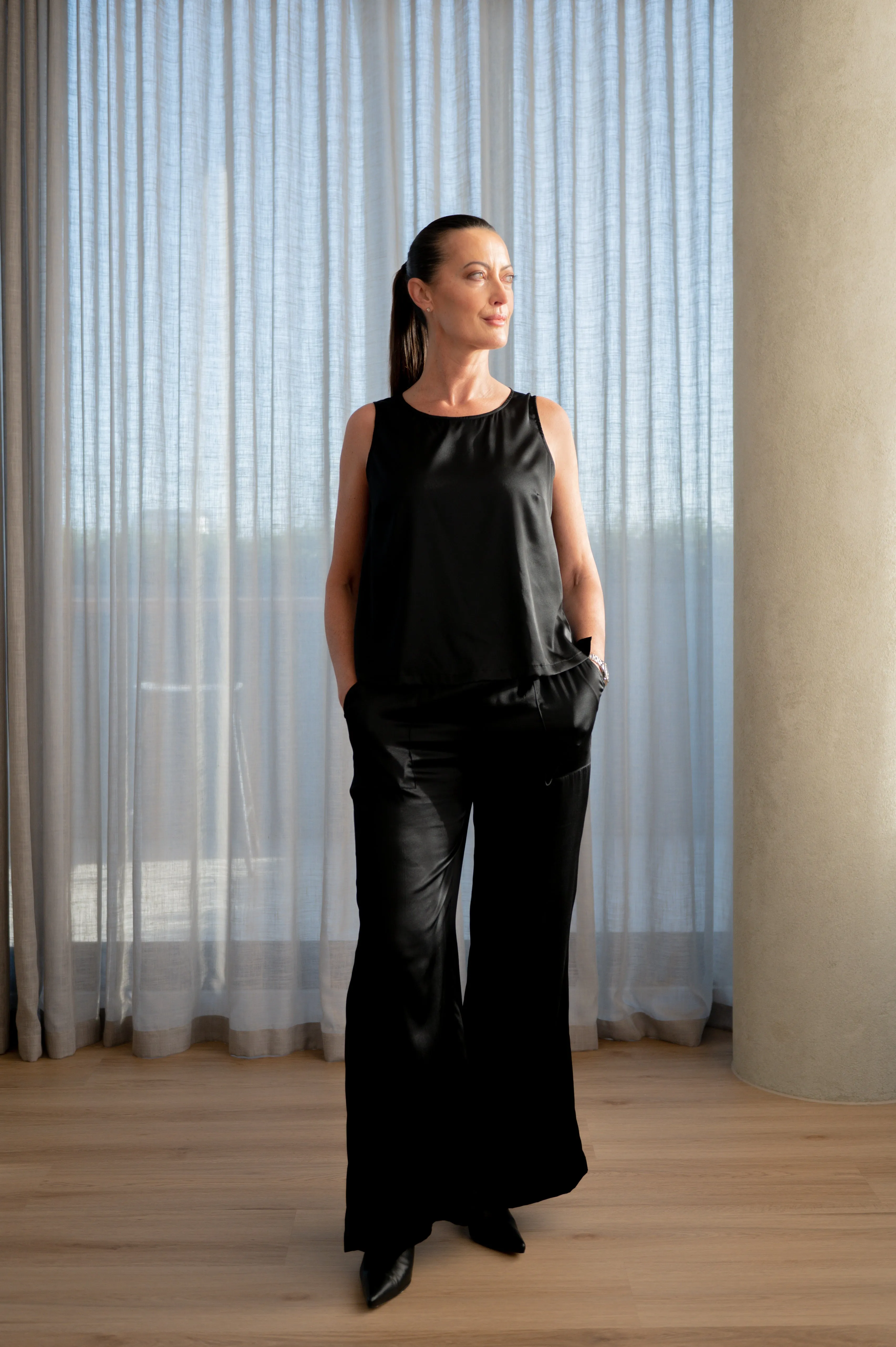 Shell in Black Silk Satin